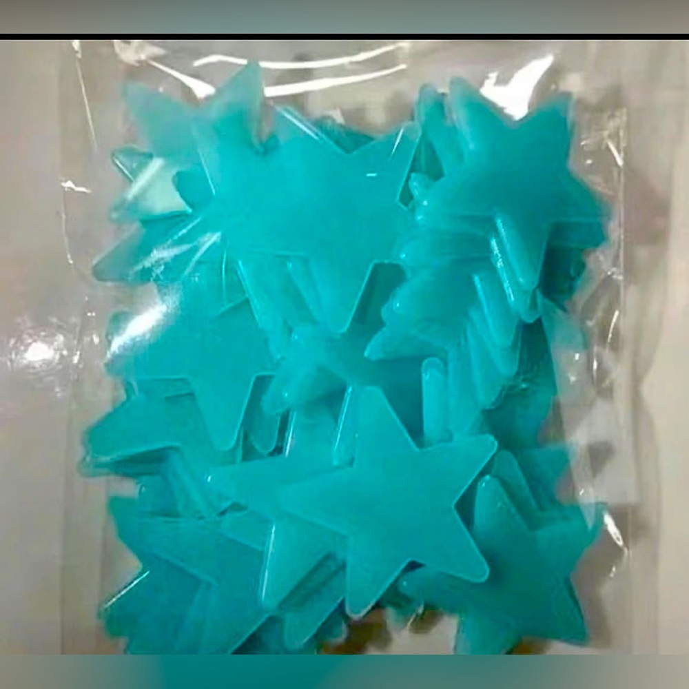 Glow in the dark stars